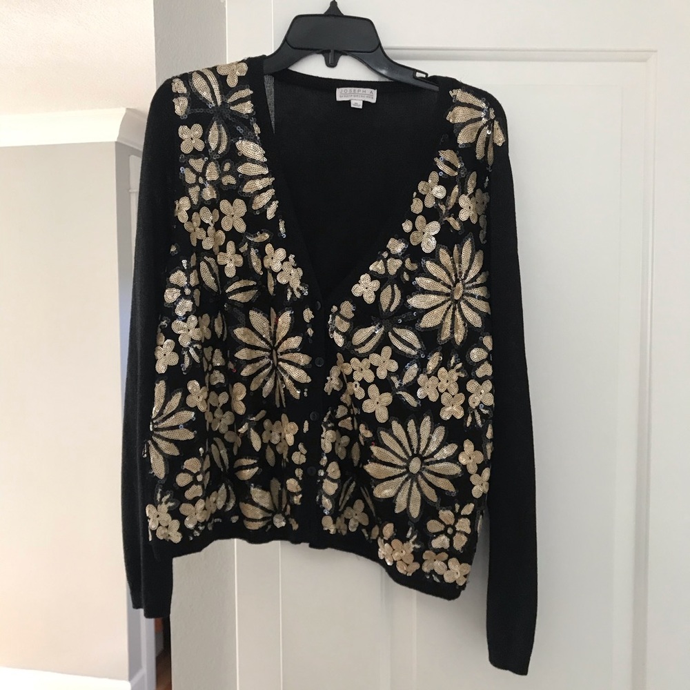 Golden sparkle/sequence cardigan with glitter!